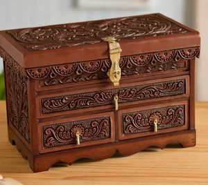 Wooden Storage Box with Lid Durable Organizer Rustic Finish Multipurpose Keepsake Case for Home Office and Gifting - Product Image 5