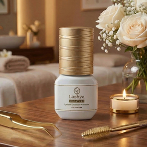 [Lashya] Colle adhésive Signature à séchage standard 1-2s pour artistes experts, colle professionnelle pour extensions de cils 10ml - Product Image 1