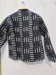 เสื้อแจ็คเก็ตบอมเบอร์ผ้าฝ้าย 100% ปักลายสัตว์ เป็นมิตรกับสิ่งแวดล้อม กันน้ำ ระบายอากาศได้ดี เหมาะสำหรับฤดูหนาว มีฮู้ด แขนยาวสำหรับผู้หญิง - Product Image 5