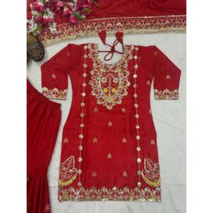 Ensemble de robes de soirée élégantes de couleur rouge Maruti avec de magnifiques broderies et des bordures fantaisistes, entretien réduit - Product Image 5
