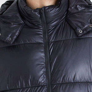 Blouson matelassé pour homme à col montant, coupe ample, en polaire beige, avec logo personnalisé, nouveau design, poches zippées, idéal pour l'hiver – Vente en gros - Product Image 6