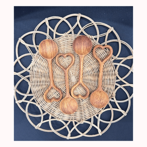 Cucharas de Madera Hechas a Mano Minimalistas, Cucharas Estéticas para Servir y Decorar Alimentos para Cafeterías y Bistrós Modernos - Product Image 1