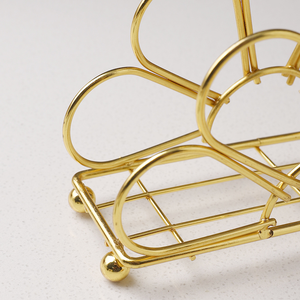 Porte-serviettes en métal glamour avec finition dorée, design autoportant pour la décoration intérieure, porte-serviettes en fer de luxe, métal contemporain - Product Image 3