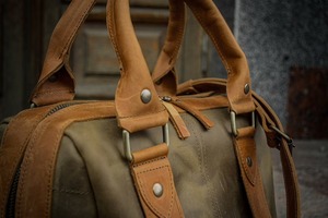 กระเป๋าเดินทางหนังสไตล์เรโทร กระเป๋าถือขนาดใหญ่ ใส่ของได้เยอะ พกพาสะดวก กระเป๋าเดินทางขึ้นเครื่องบินได้ มีช่องใส่พาสปอร์ตด้านนอก ซิปทำมือ - Product Image 4