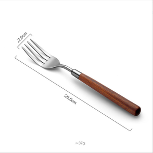 Ensemble de couverts en bois pour remuer les aliments acides, protégeant les ustensiles de cuisson antiadhésifs des rayures et résistant aux températures extrêmes. 2026 - Product Image 6