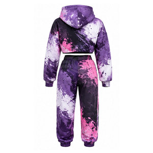 Ensemble de sweats à capuche courts pour femmes, en tissu doux et confortable, coupe moderne et design assorti pour un style quotidien. - Product Image 3