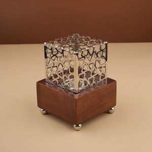 Quemador de Bakhoor de Madera de Lujo con Tapa de Metal Dorado y Pinzas, Quemador de Incienso Árabe Oud Premium, Elegante Decoración para el Hogar, Regalo - Product Image 3