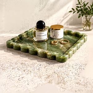 Plateau de vanité en marbre vert, rectangulaire festonné, présentoir en pierre pour bijoux et parfums, organisateur pour salle de bain et coiffeuse - Product Image 1