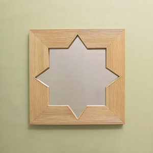 Miroir mural artisanal en rotin naturel, cadre en osier tissé à la main, miroir décoratif, décoration bohème pour la maison, accent décoratif pour chambre et salle de bain - Product Image 1