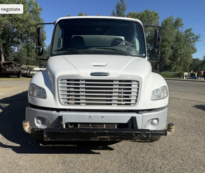Venta al por mayor de camiones cisterna Freightliner usados de 2015 y 2016, modelo M2, con tanque de acero nuevo de 2300 galones. Envío rápido. - Product Image 1
