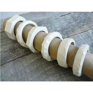 Anneaux de serviette décoratifs en résine par RR Enterprises India pour améliorer l'expérience culinaire - Product Image 4