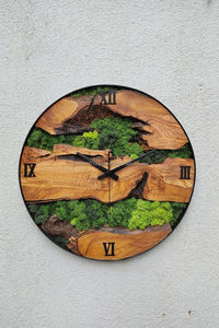 Rustic Wood <b>Wall</b> <b>Clock</b> with Scenic Pattern Round Analog Quartz <b>Clock</b> Antique Style Luxury Home Decor for <b>Living</b> <b>Room</b> - Product Image 2