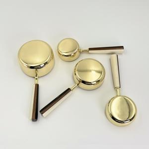 Novedad en Utensilios de Repostería, Utensilios de Cocina de Acero Inoxidable, Herramientas de Medición con Revestimiento PVD Dorado y Mango de Resina para Uso en el Hogar, Restaurantes y Hoteles - Product Image 5