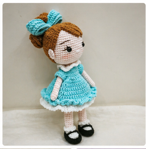 Poupée longue en crochet faite à la main pour bébé fille, taille personnalisée, style dessin animé, jouet doux pour filles, cadeau idéal pour bébé, fabrication OEM au Vietnam - Product Image 3