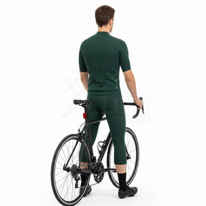 Calentador de piernas ligero para ciclismo de alto rendimiento que ofrece movimiento flexible y retención de calor para entrenamiento de ciclismo competitivo - Product Image 4