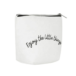 Bolsa de Cosméticos Ecológica de Lona 100% Algodón con Asa Suave, Diseño Moderno con Serigrafía, Cierre de Cremallera Unisex, Personalizable, Alta Demanda - Product Image 5