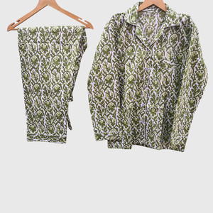 Pantalones de pijama con estampado floral verde para mujer, pantalones de dormir de algodón suave, pantalones de descanso - Product Image 1