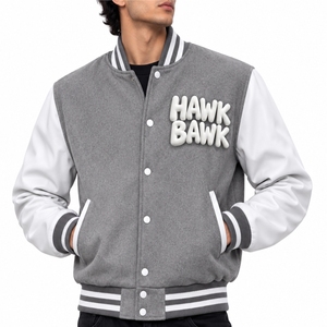 Chaqueta Varsity Premium para Hombre, Tela Suave, Diseño de Letras Estampadas en Gris y Blanco, Corte Regular, Estilo Casual para Otoño, Cuello para Chaqueta - Product Image 1