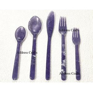 Juego de Cubiertos de Resina de Diseño, Vajilla de 5 Piezas, Cubertería de Resina Hecha a Mano, Elegante Juego de Cuchara, Tenedor y Cuchillo de Resina, Juego de Vajilla para Mesa - Product Image 3