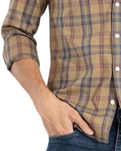 Camisa a cuadros de algodón para hombre, color marrón camel y azul, manga larga, con botones, estilo casual, corte personalizado de fábrica OEM. - Product Image 5