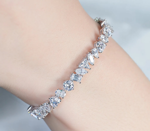 Plata de Ley 925 con Moissanita de Formas Variadas, Regalo Perfecto para Mujer, Aniversario y Boda - Product Image 4