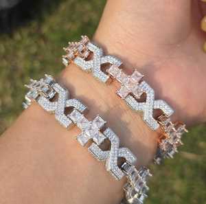 Pulsera de Eslabones de Trébol Chapada en Rodio, Plata de Ley 925 con Diamantes de Moissanita VVS, Joyería de Lujo Tipo Tenis - Product Image 1