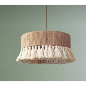 Applique murale en rotin tressé à la main de style Japandi moderne, lampe suspendue en osier écologique avec bras en métal noir mat pour chevet d'hôtel - Product Image 2