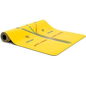 Tapete de Yoga Amarillo Estampado Ecológico Más Vendido, Tapete de Goma Natural Plegable y Portátil para Fitness, Meditación, Gimnasio y Ropa Deportiva - Product Image 1