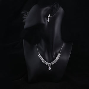 Collar de Diamantes Naturales con Corte Pera en Oro Blanco para Mujer, con Piedras Laterales Marquise, Joyería Romántica para Boda - Product Image 2