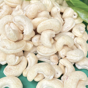 Offre Spéciale 2025 : Noix de cajou W180 en vrac, prêtes à être expédiées - Product Image 1