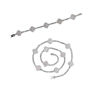 สร้อยข้อมือเทนนิสทรงใบโคลเวอร์สี่แฉกประดับมอสซาไนต์คุณภาพสูง เงินแท้ สไตล์ฮิปฮอป สำหรับผู้หญิง จาก Al Malik Jeweller สินค้าขายดีในยุโรป/อเมริกา - Product Image 3