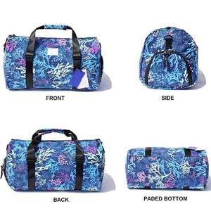 Sac de voyage en cuir de luxe unisexe pour hommes et femmes - Grande capacité, sport, gym, voyage, sac de sport personnalisable par sublimation - Product Image 2