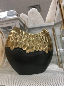 High-End Luxury Modern Wrought Iron <b>Vase</b> Engraving Eco-Friendly Corrosion Resistant Handmade Silver Durable Wide Tabletop <b>Vase</b> - Product Image 5