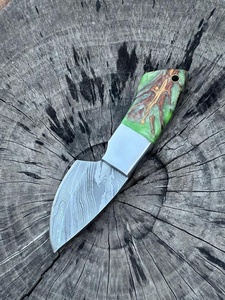 Cuchillo de caza de acero de Damasco hecho a mano con Funda de cuero OEM personalizable y mango de epoxi - Product Image 6