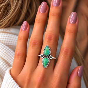 Anillo de Turquesa Verde con Dos Piedras en Forma de Pera, Hecho a Mano, Estilo Bohemio Occidental, Diseño Único, Joyería con Piedras Preciosas, Anillo de Moda - Product Image 5
