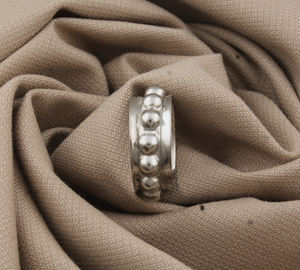 Bague en argent sterling 925 à points, minimaliste, pour empilage, mariage et soirée, classique pour femme, texture milgrain, vente en gros - Product Image 1