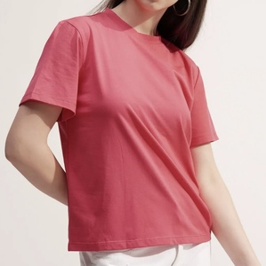 T-shirt femme en tissu premium, manches courtes, coupe slim, crop top pour adolescentes et femmes, haute qualité, basique mais au look élégant. - Product Image 2