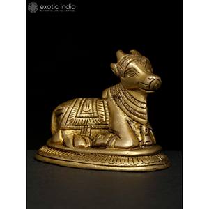 Petite sculpture Nandi en laiton faite à la main de 3 pouces pour la maison et le temple Article fabriqué en Inde - Product Image 2
