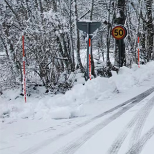 Factory Price Durable OD 8mm*L 1220mm Fiberglass Road Marker FRP Snow Sign Pole - Product Image 3
