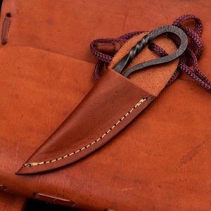 Couteau de chasse artisanal en acier au carbone de qualité industrielle avec étui en cuir pour le camping en plein air - Product Image 5