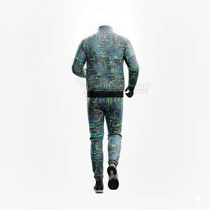 Ropa Deportiva Lista para la Competencia, Diseñada para Rutinas de Entrenamiento Exigentes, Prendas de Rendimiento Personalizadas para Reflejar el Estilo del Equipo - Product Image 6