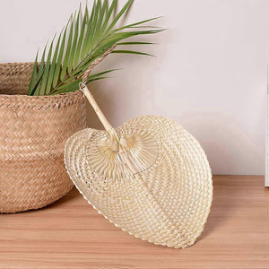 Abanico de mano para decoración de bodas, adorno y recuerdo de fiesta, abanico de bambú trenzado, abanicos de hoja de palma. - Product Image 2