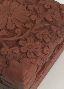 Boîte à bijoux carrée en bois personnalisée, sculptée à la main, motif floral, étui de rangement décoratif vintage, coffre à souvenirs, organisateur de bagues, vente en gros - Product Image 3