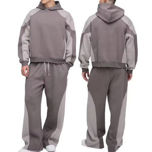 Ensemble de survêtement pour homme avec sweat à capuche et pantalon large, style streetwear décontracté, coupe ample, tenue d'entraînement confortable - Product Image 1