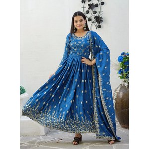 Vêtements traditionnels chinois belle robe Chinon brodée avec travail brodé de séquence - Product Image 5