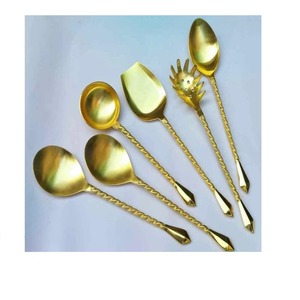 Ensemble de couverts haut de gamme, design antique artisanal, pour des tables de fête luxueuses, finition dorée, acier miroir, logo personnalisé - Product Image 1