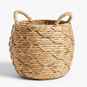 New Arrival Natural <b>Large</b> Water Hyacinth <b>Basket</b> Wholesale Handmade Natural Decorative <b>Basket</b> Lightweight Perfect for Resale - Product Image 1