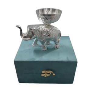 Diya Akhand en métal traditionnel luxueux en forme d'éléphant, plaqué or, vaisselle, offrande pour les festivals de Puja, cadeau, offrande spirituelle radieuse - Product Image 5