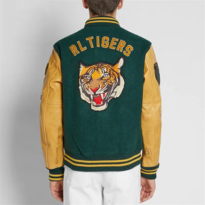 Chaqueta Varsity para Hombre de Alta Calidad, Diseño Personalizado con su Logotipo, Mejor Material, Marca Privada, Precio Económico - Product Image 2