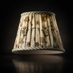 Pantallas de Lámpara de Algodón con Estampado Floral Amarillo Jazmín, Hechas a Mano en India, Decoración de Interiores de Lujo - Product Image 3